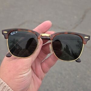 Ray-Ban Clubmaster Classic Polished Gold Tortoiseshell G-15 Sunglasses RB3016